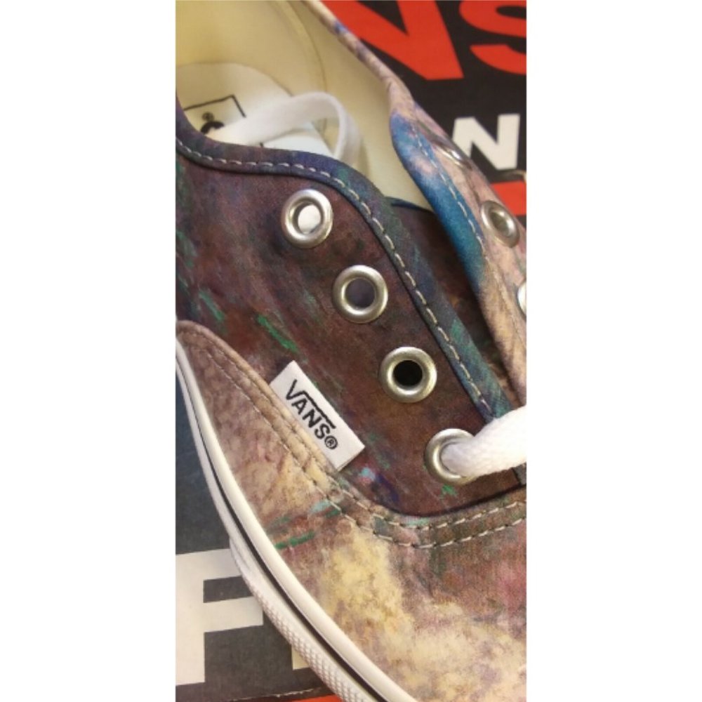 Vans Authentic MoMA Claude Monet Water Lilies Men's 4/Women's 5.5 VN0A2Z5I18H - Picture 12 of 12